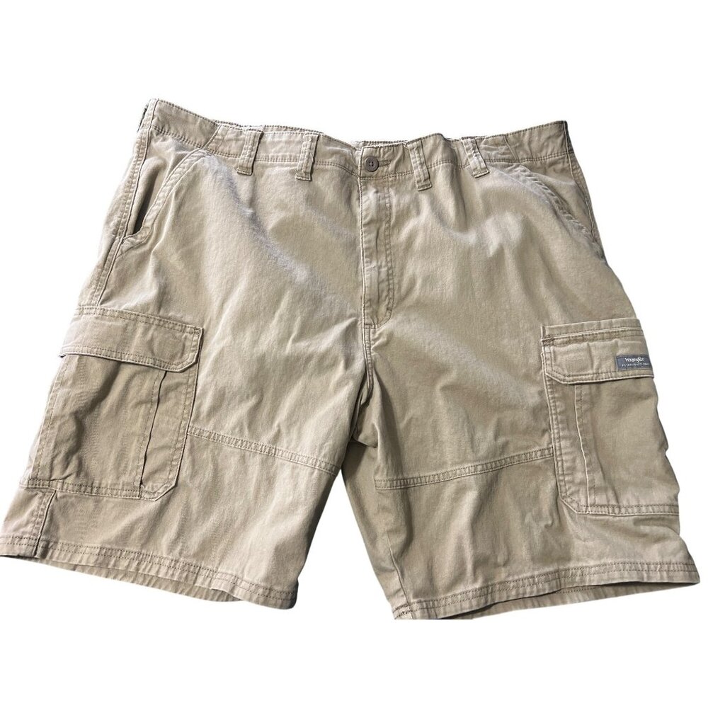 Mens Wrangler Outdoor Cargo Shorts SZ‎ 40 Outdoor Gorpcore Hiking Trail Beige